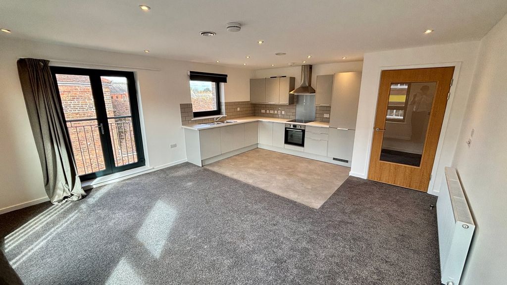 2 bed flat to rentCoal Orchard, Taunton TA1