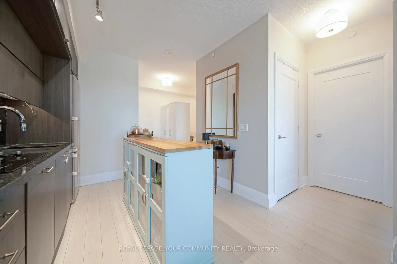 Additional image 10 of 120 Harrison Garden Boulevard 1129