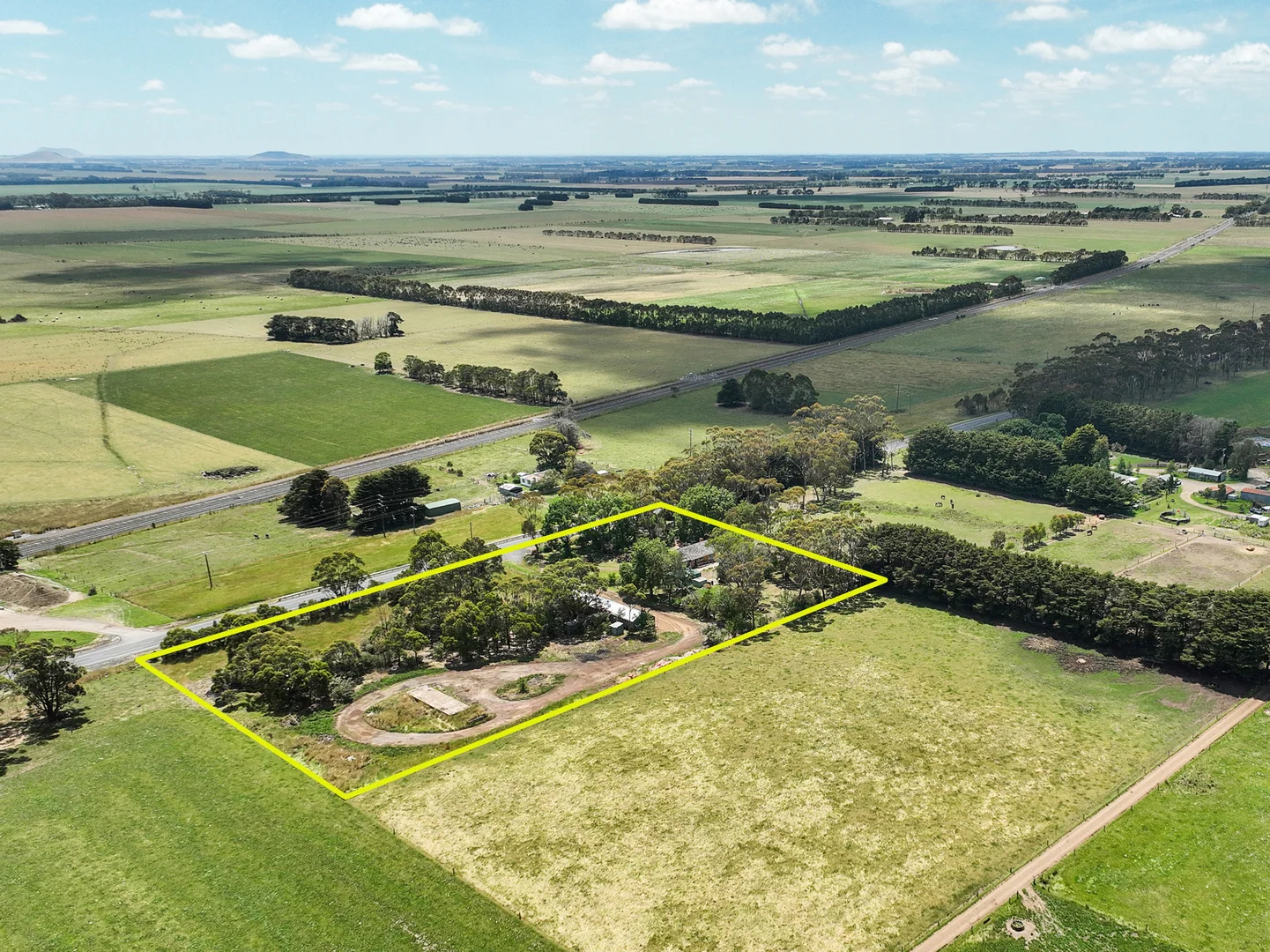 Additional image 23 of 5609 Princes Highway, Boorcan VIC 3265