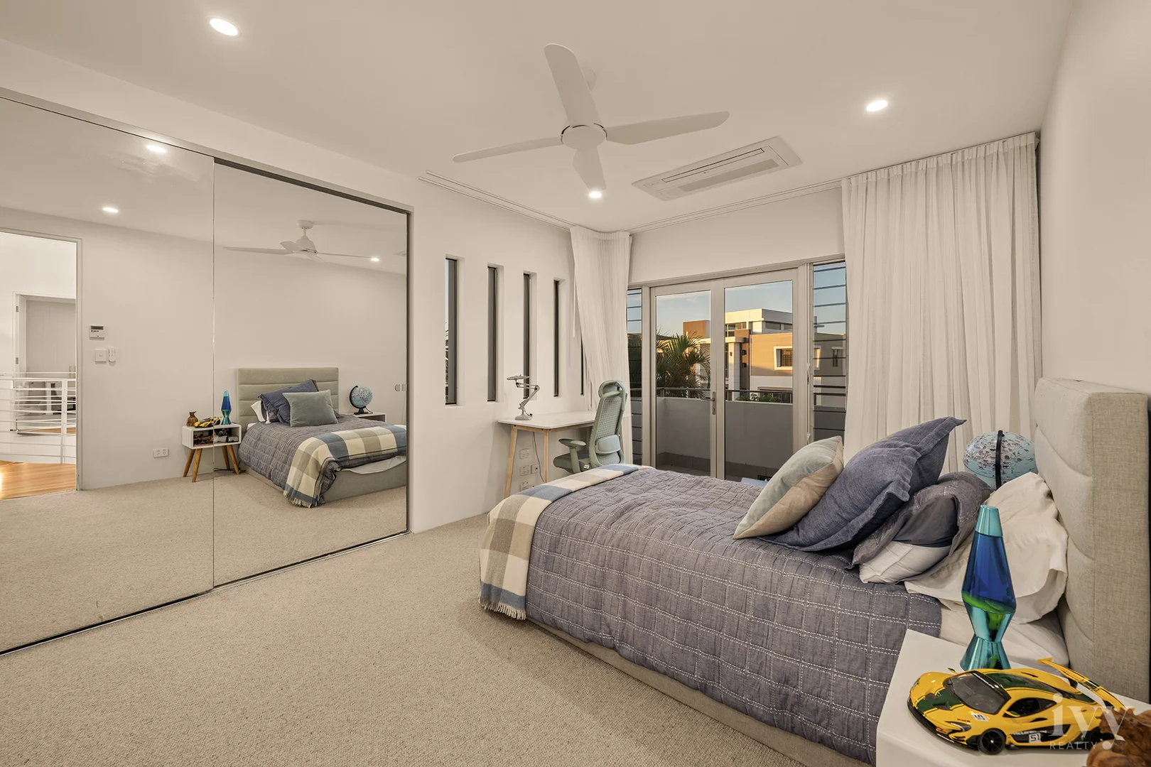 Additional image 25 of 78 Royal Albert Crescent, Sovereign Islands QLD 4216