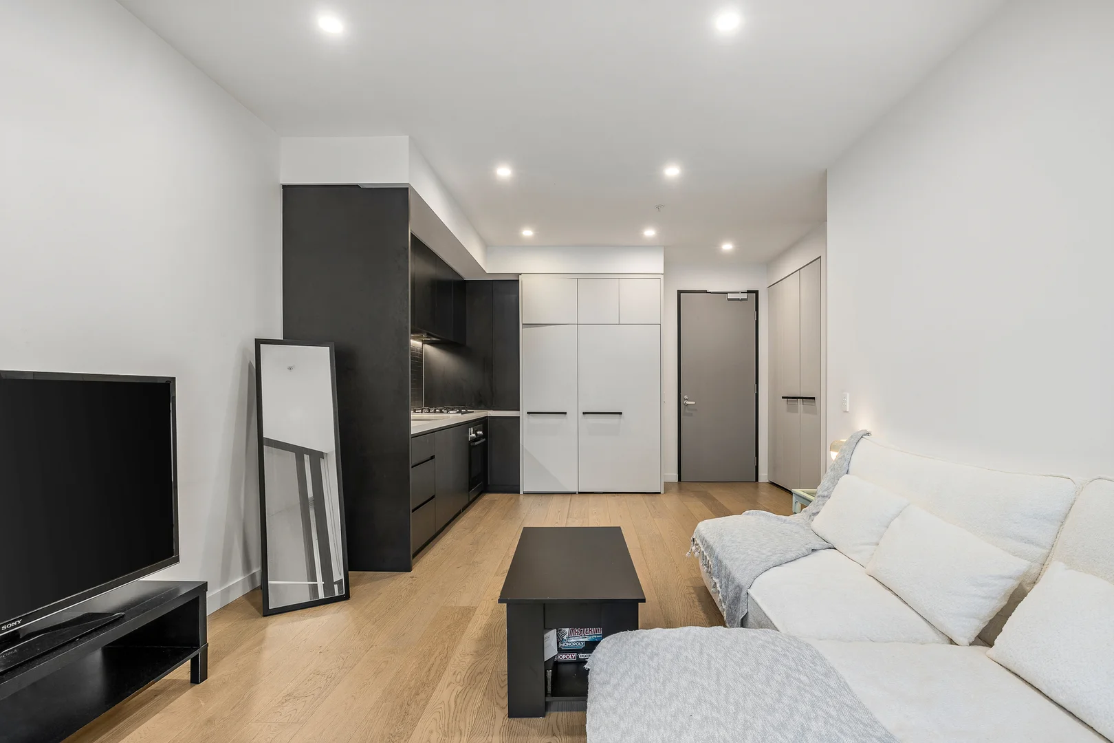 Additional image 2 of 312/1408 Centre Road, Clayton South VIC 3169