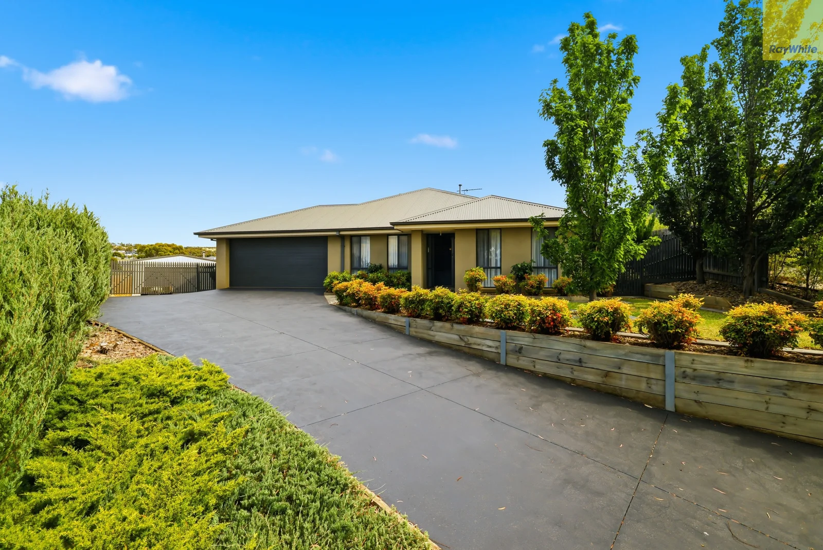 12 Mccullagh Street, Bacchus Marsh VIC 3340