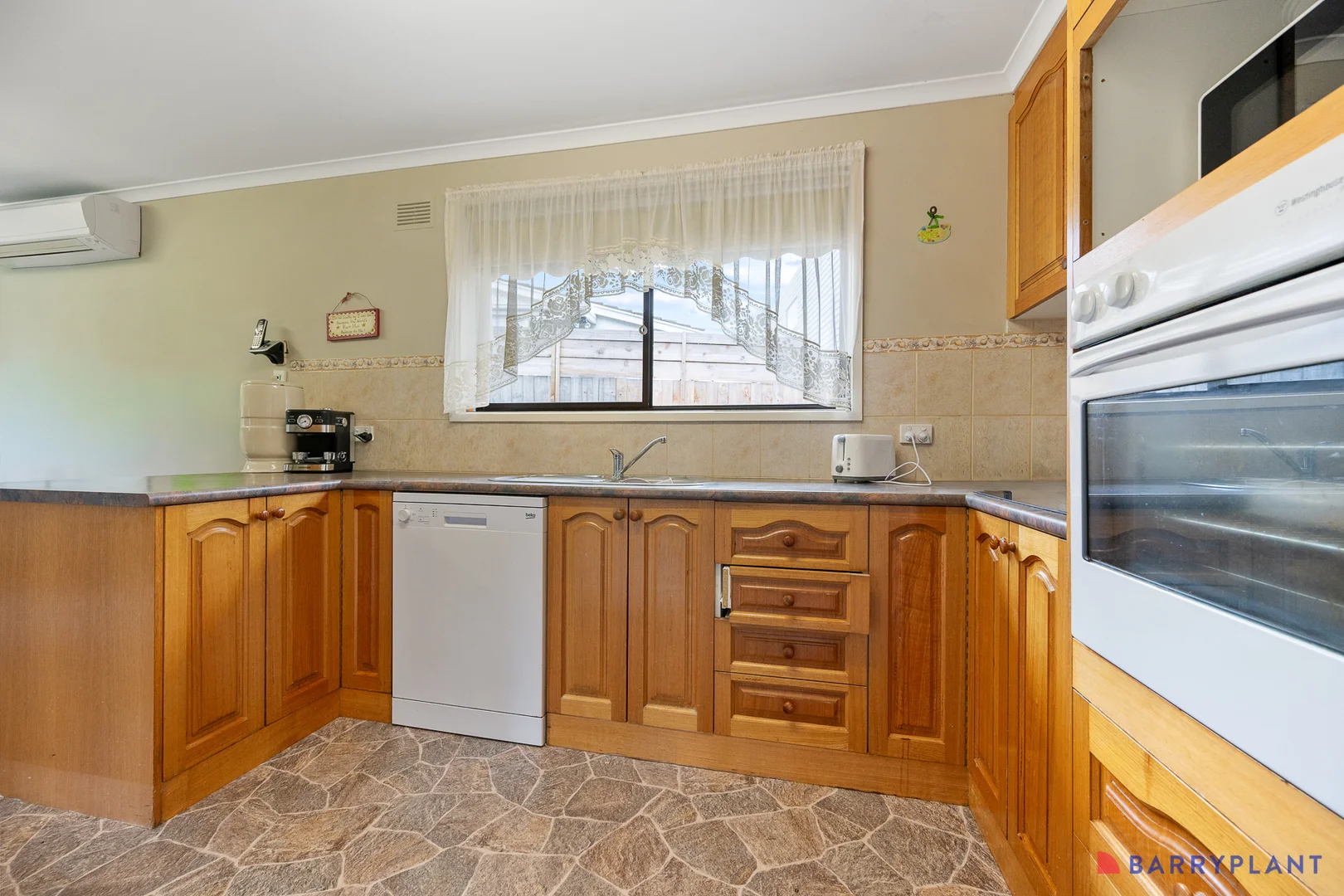 Additional image 5 of 18 Garden Crescent, Inverloch VIC 3996