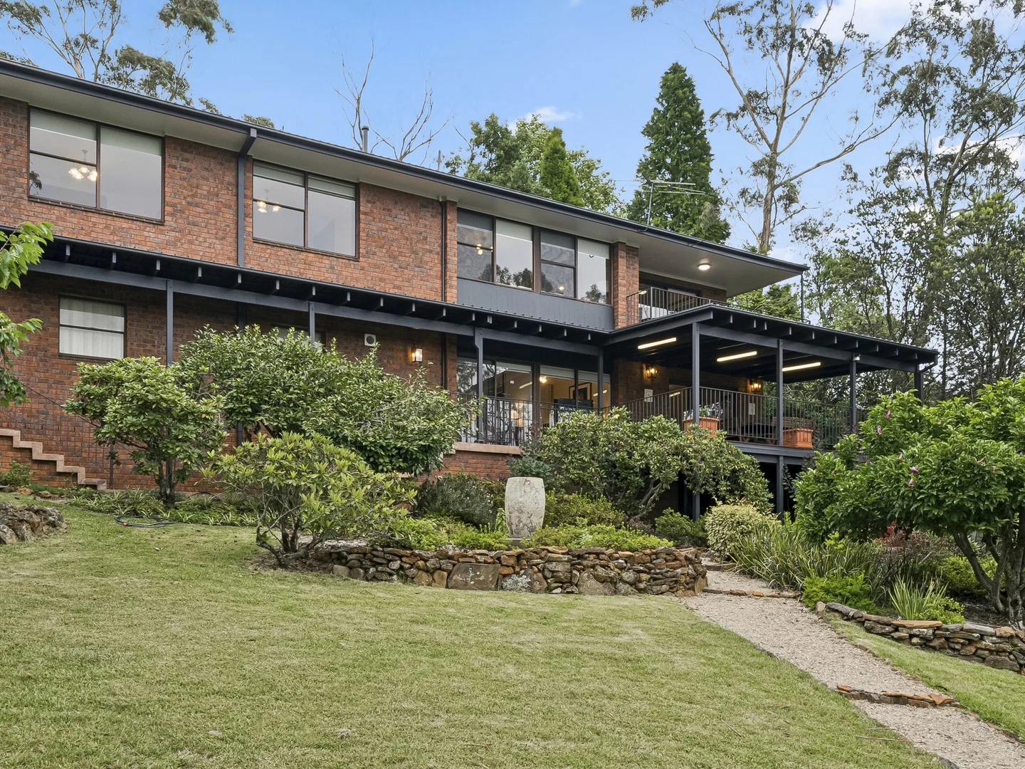 38-40 Days Cres, Blackheath NSW 2785