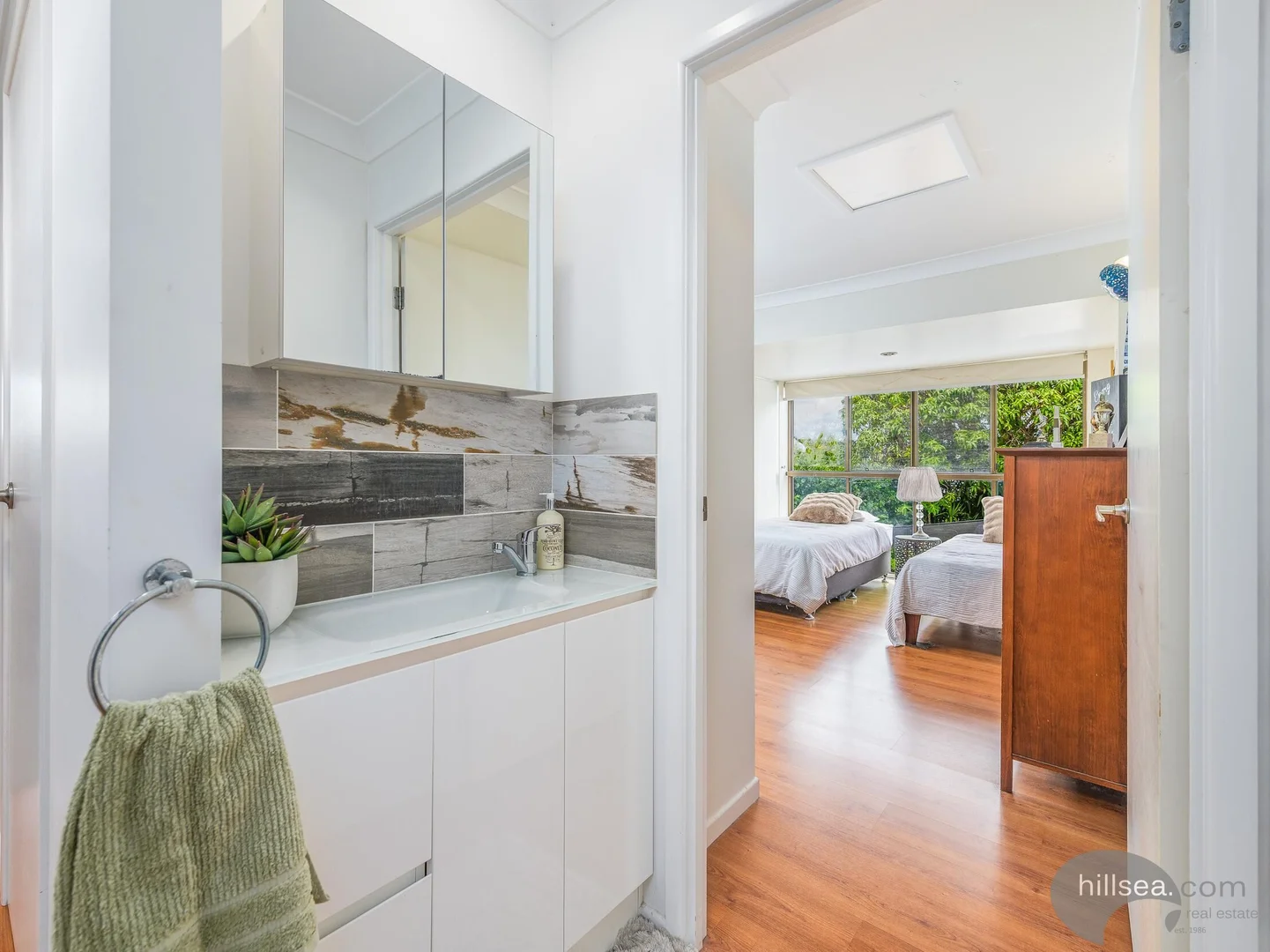 Additional image 17 of 8 Namatjira Street, Paradise Point QLD 4216