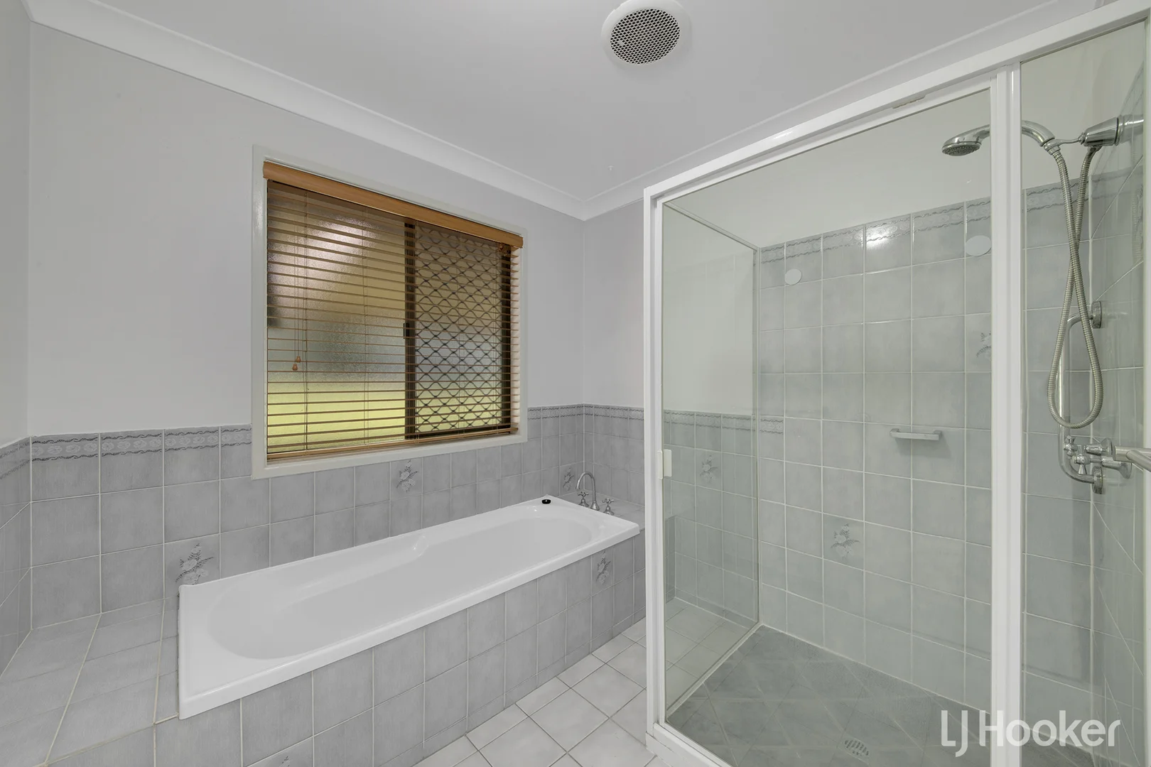 Additional image 14 of 5 Tenby Close, Telina QLD 4680