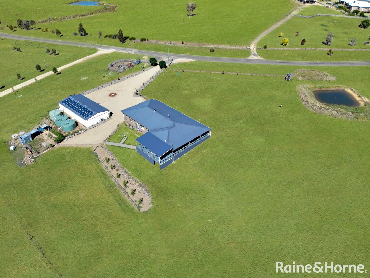 127 Dananbilla Drive, Young NSW 2594