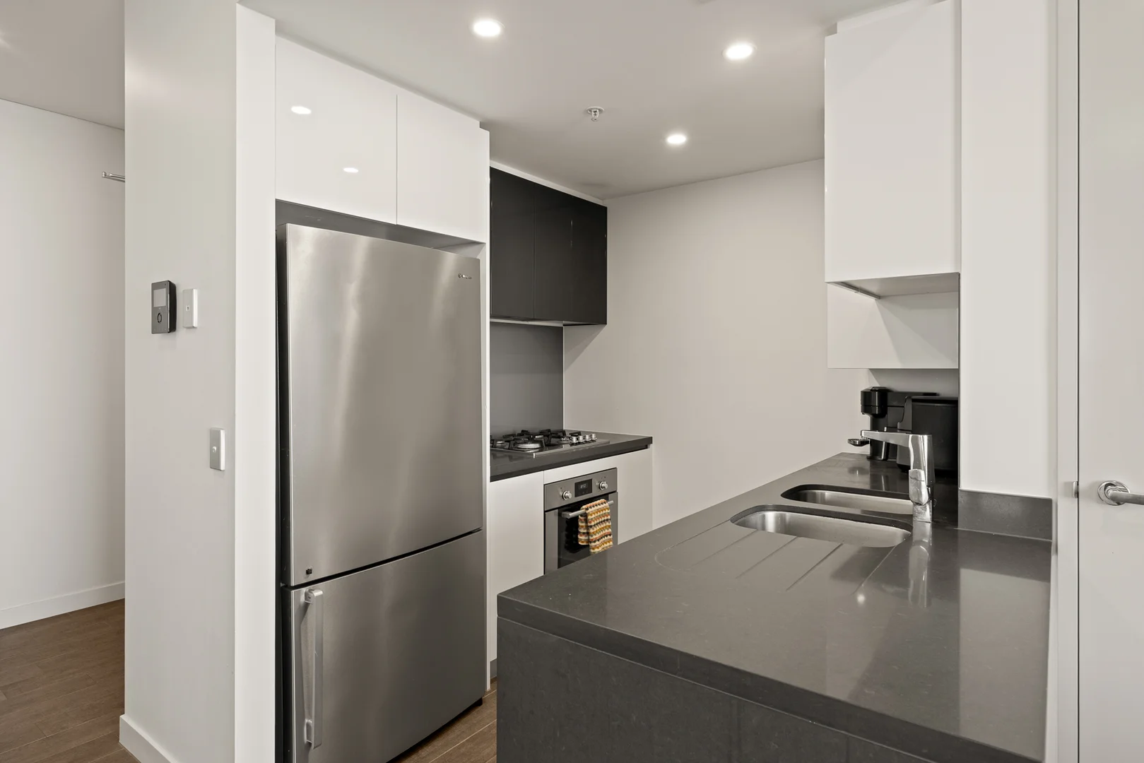 Additional image 11 of 1809/2 Como Crescent, Southport QLD 4215