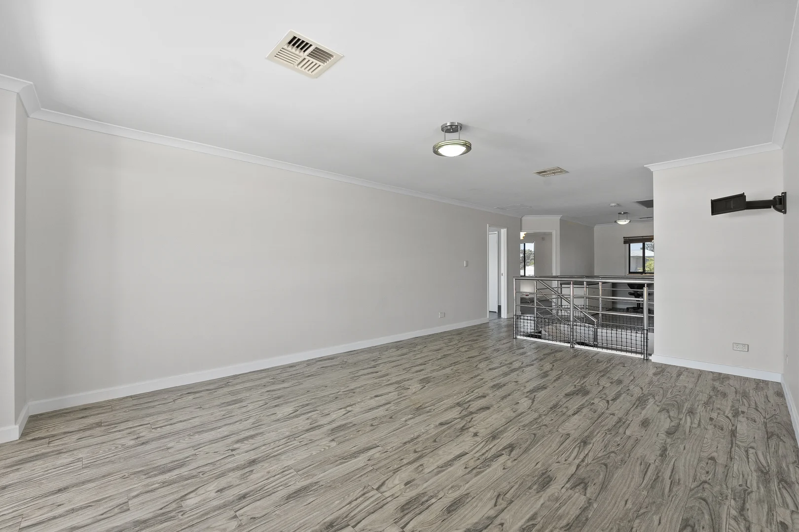 Additional image 16 of 9 Lord Hobart Drive, Madora Bay WA 6210