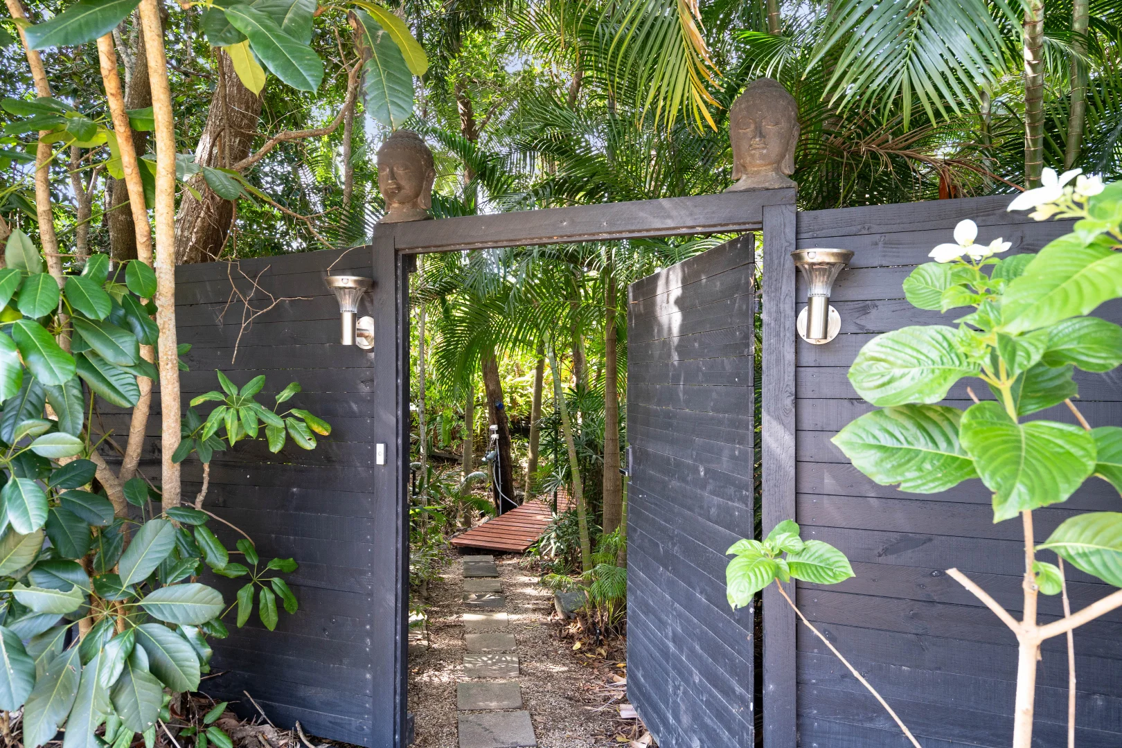Additional image 14 of 11 Sennfeld Close, Palm Cove QLD 4879