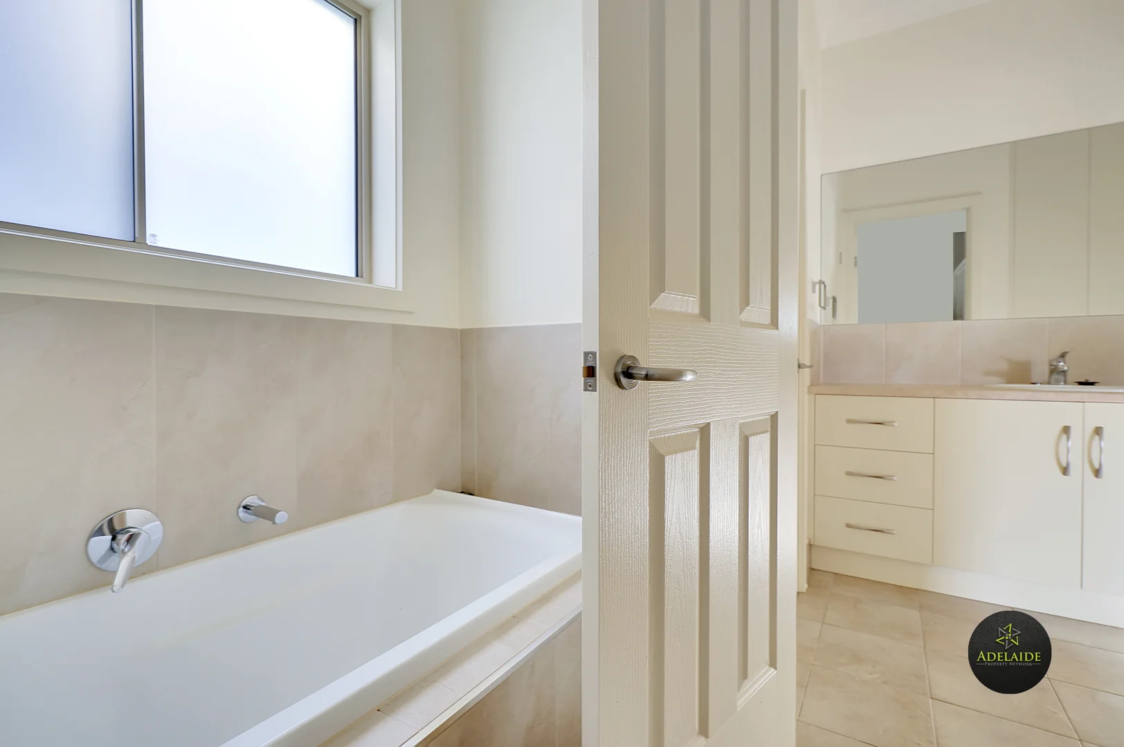 Additional image 8 of unit 2/9A Shepherdson Rd, Mount Gambier SA 5290