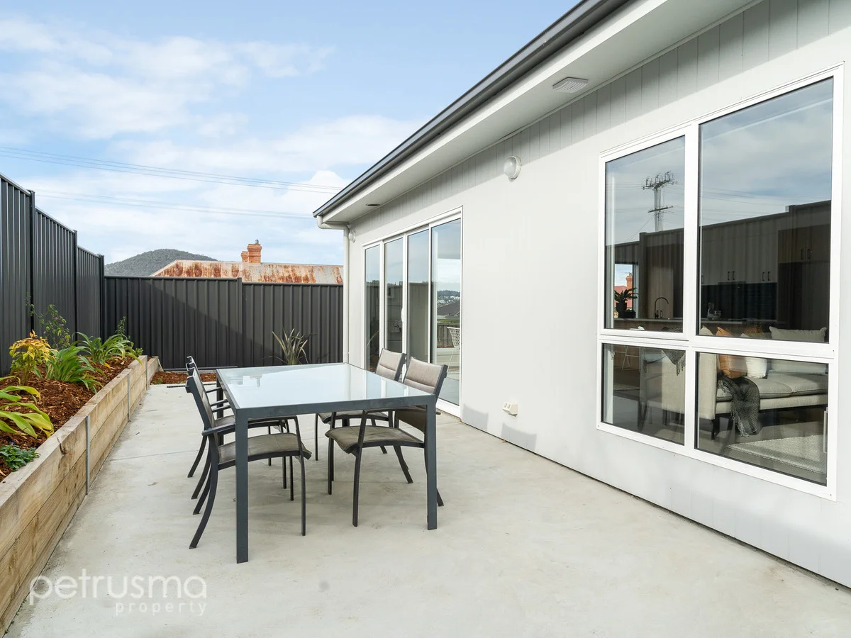 Additional image 18 of 15 Nelumie Street, Lindisfarne TAS 7015
