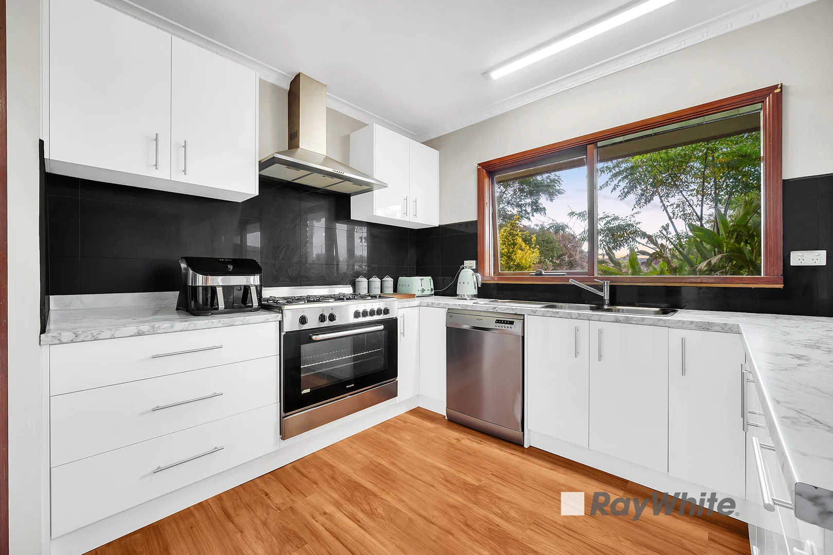 Additional image 9 of 7 Henry Avenue, Hallam VIC 3803