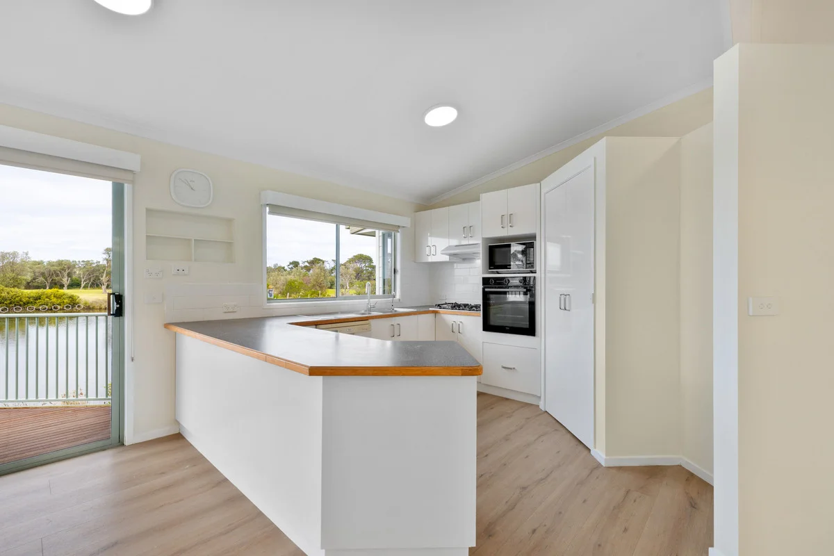 Additional image 8 of 54 Eastern Beach Road, Lakes Entrance VIC 3909