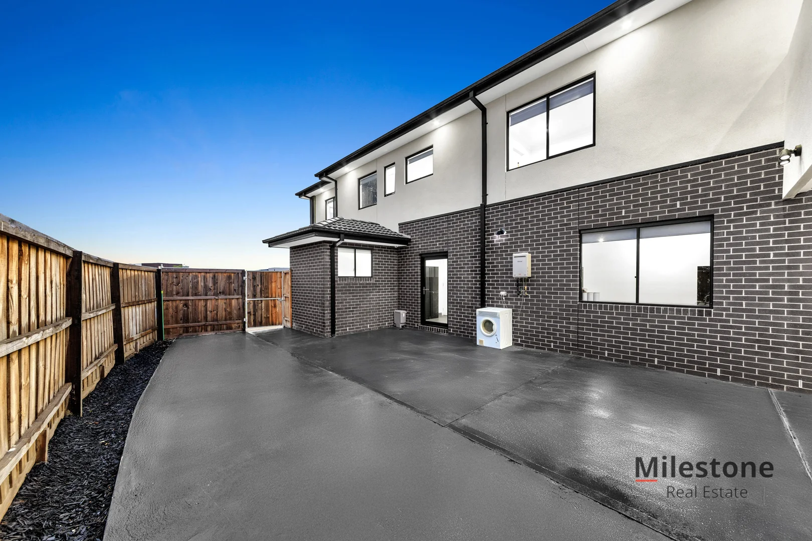 Additional image 28 of 11 Carcoola Rise, Clyde North VIC 3978