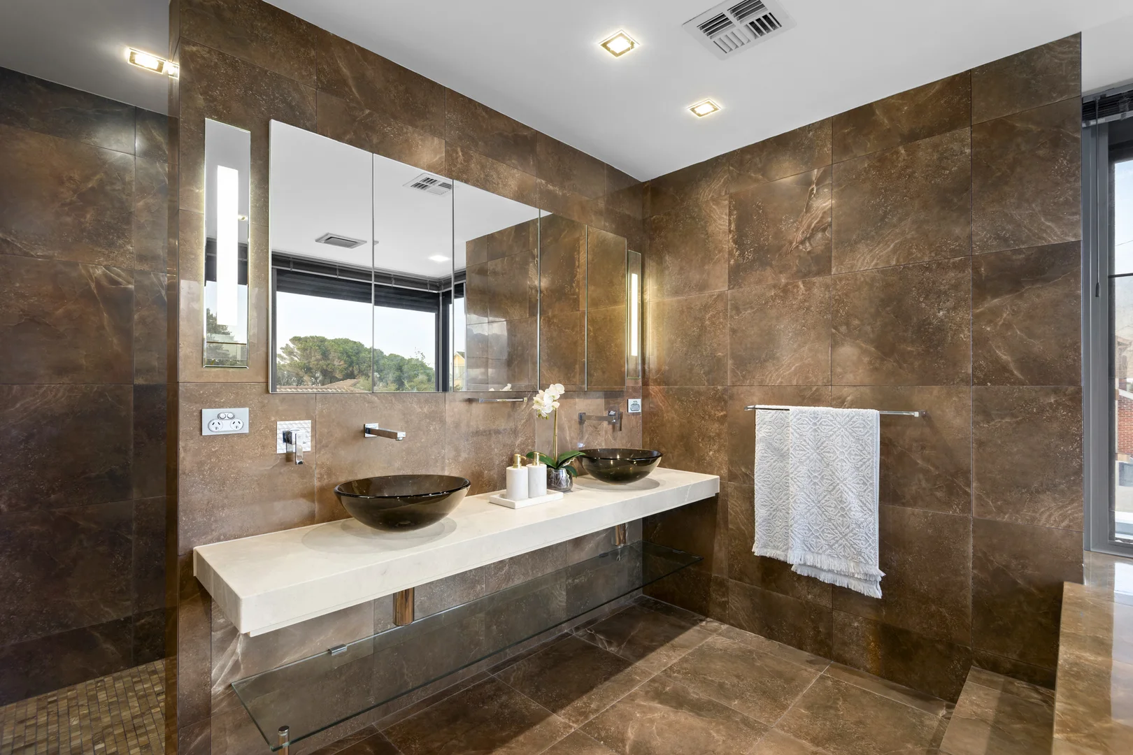 Additional image 10 of 2 Bayview Lane, Aspendale VIC 3195