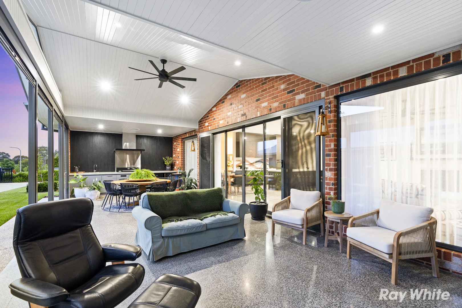 Additional image 15 of 118 Lakehaven Drive, Lake Albert NSW 2650