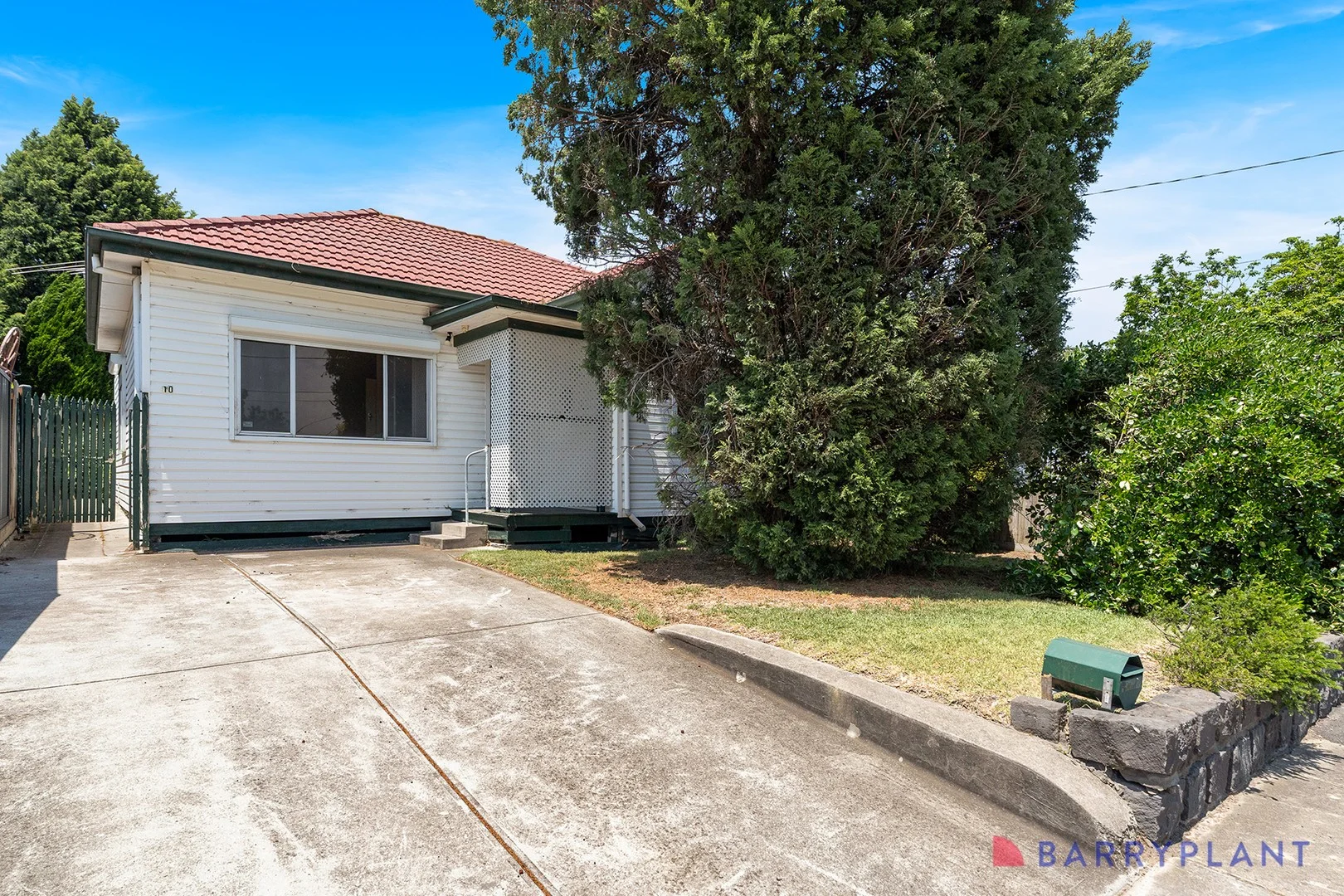 10 Lucas Street, Reservoir VIC 3073