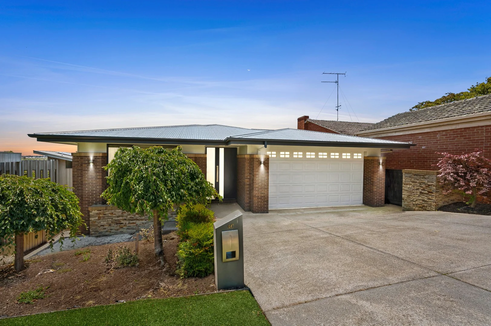 4c Chesterfield Court, Newtown VIC 3220