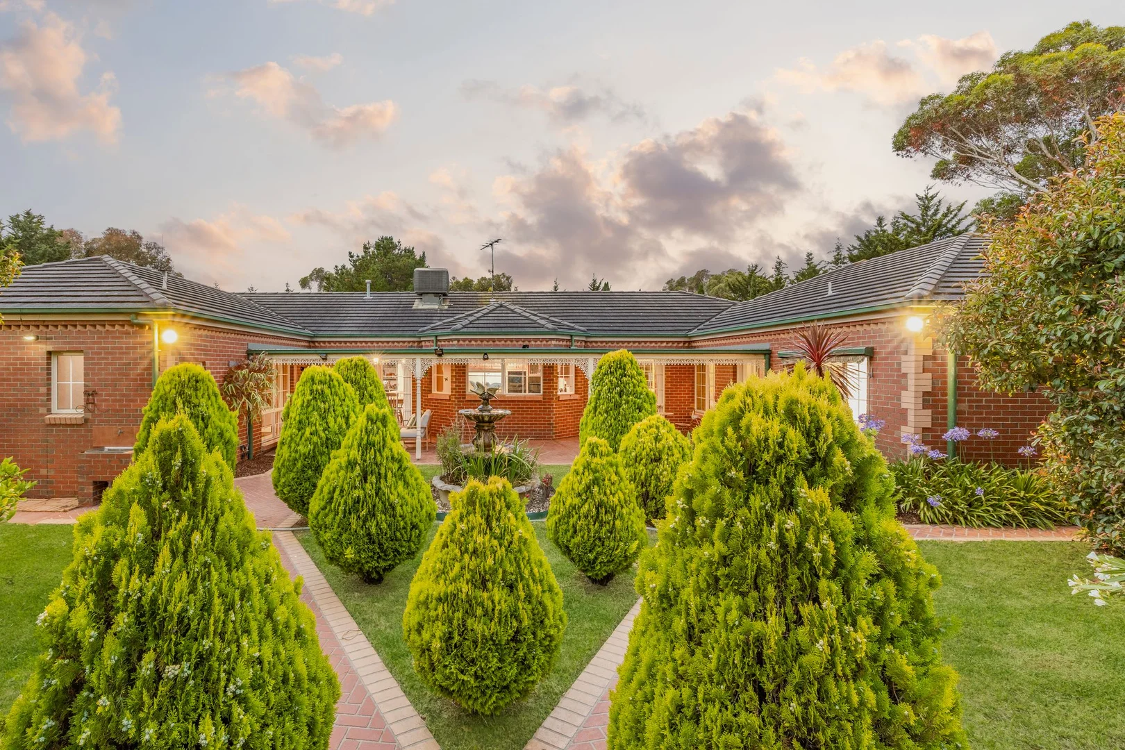 Additional image 3 of 8 Kestrel Crescent, Mount Duneed VIC 3217