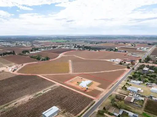 Additional image 13 of 393 & 92 Karadoc & Fifth St., Nichols Point VIC 3501