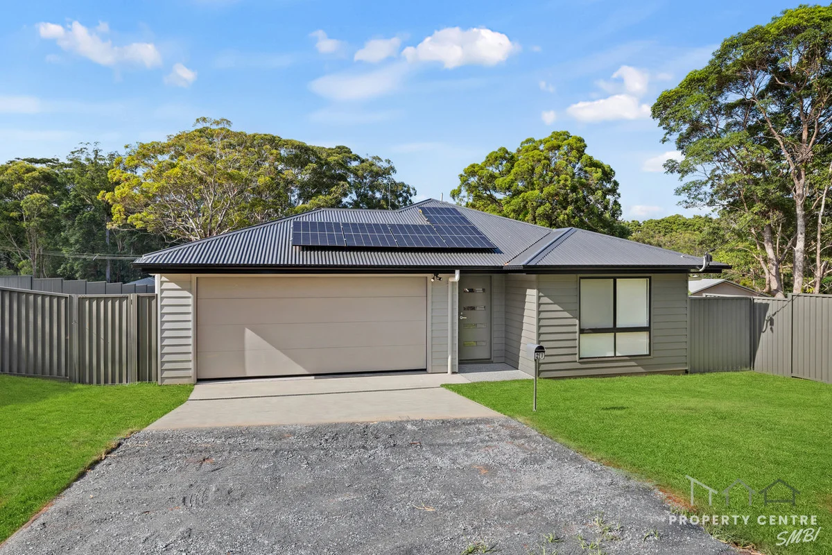 28 Aimeo Esplanade, Russell Island QLD 4184