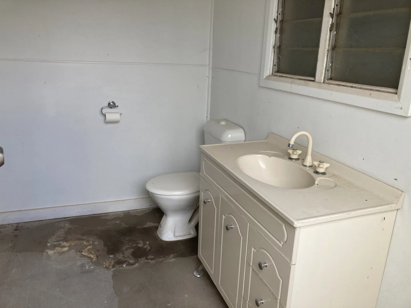 Additional image 7 of 2 Cootamundra Road, Temora NSW 2666