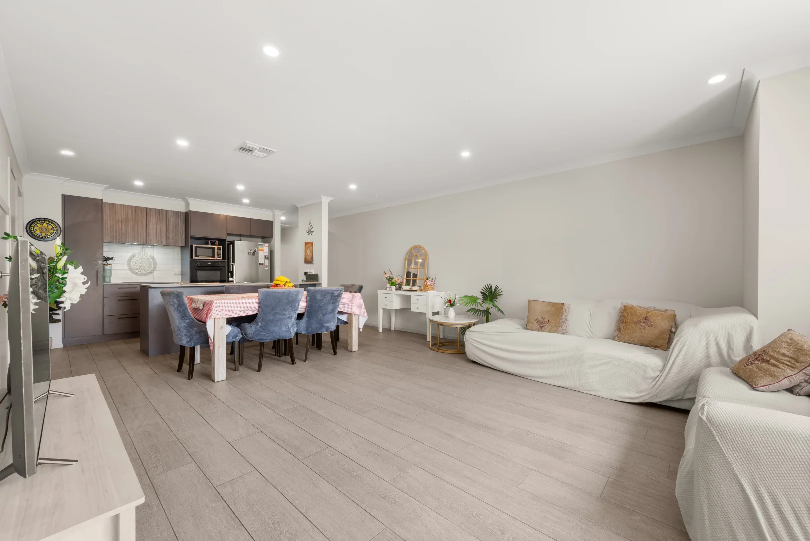 Additional image 5 of 33 Hedditch Court, Strathnairn ACT 2615