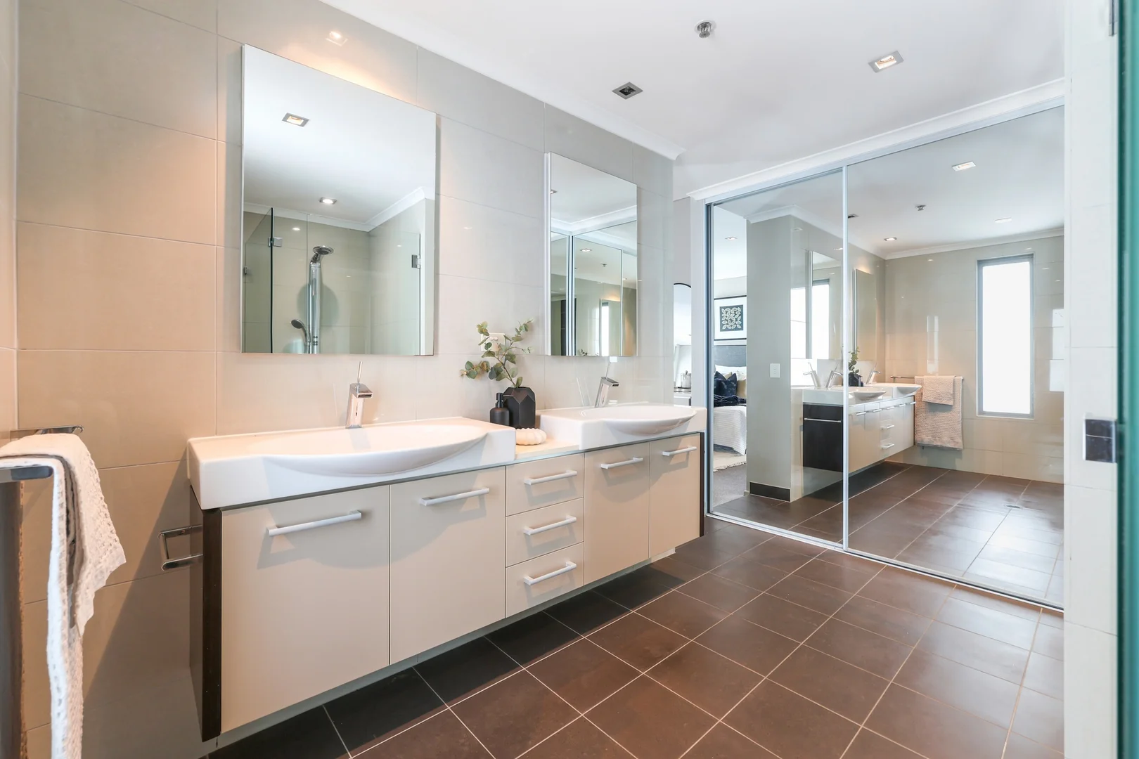 Additional image 21 of 219/130 Esplanade, Darwin City NT 0800