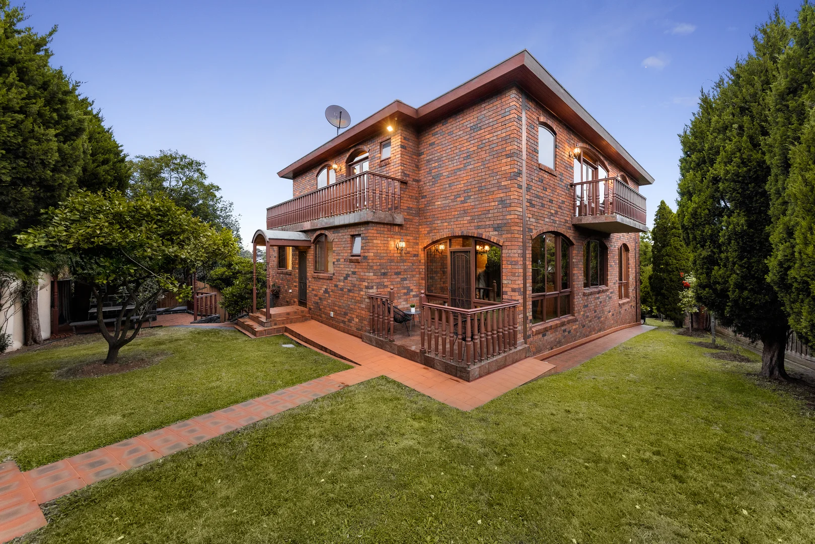 Additional image 21 of 7 Benalong Court, Doncaster VIC 3108