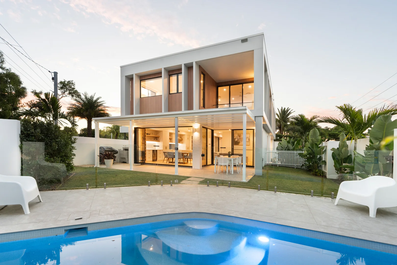 4 Salerno Street, Isle Of Capri QLD 4217