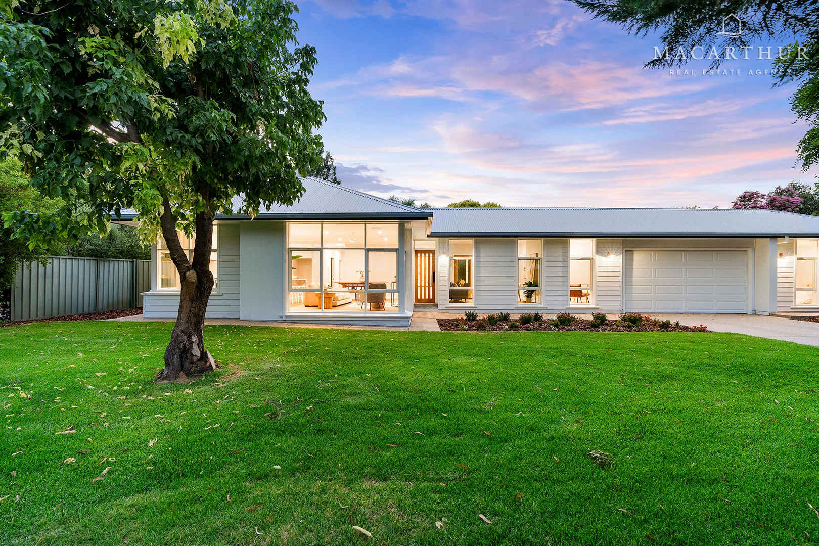 26 Dalkeith Avenue, Lake Albert NSW 2650