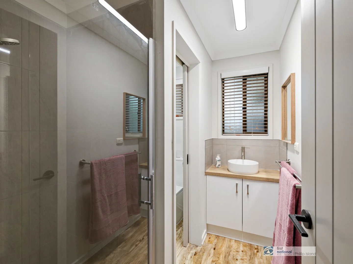 Additional image 5 of 2/2-4 Park St, Cowes VIC 3922