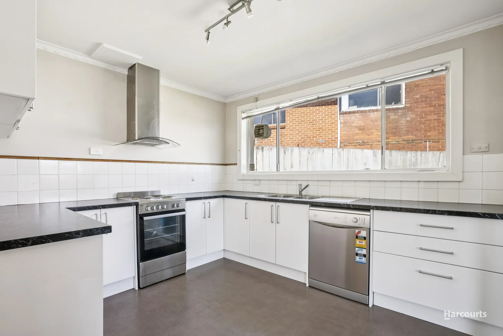 Additional image 8 of 234 East Derwent Highway, Lindisfarne TAS 7015