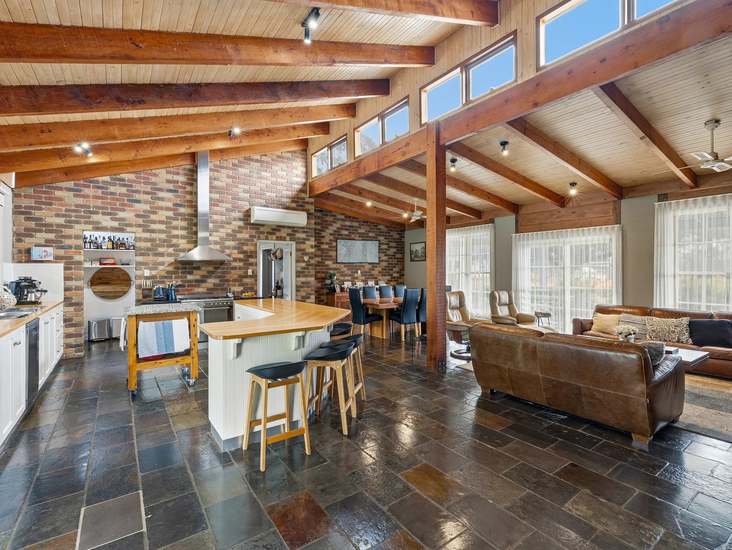 Additional image 7 of 103 Firbank Drive, Waldara VIC 3678