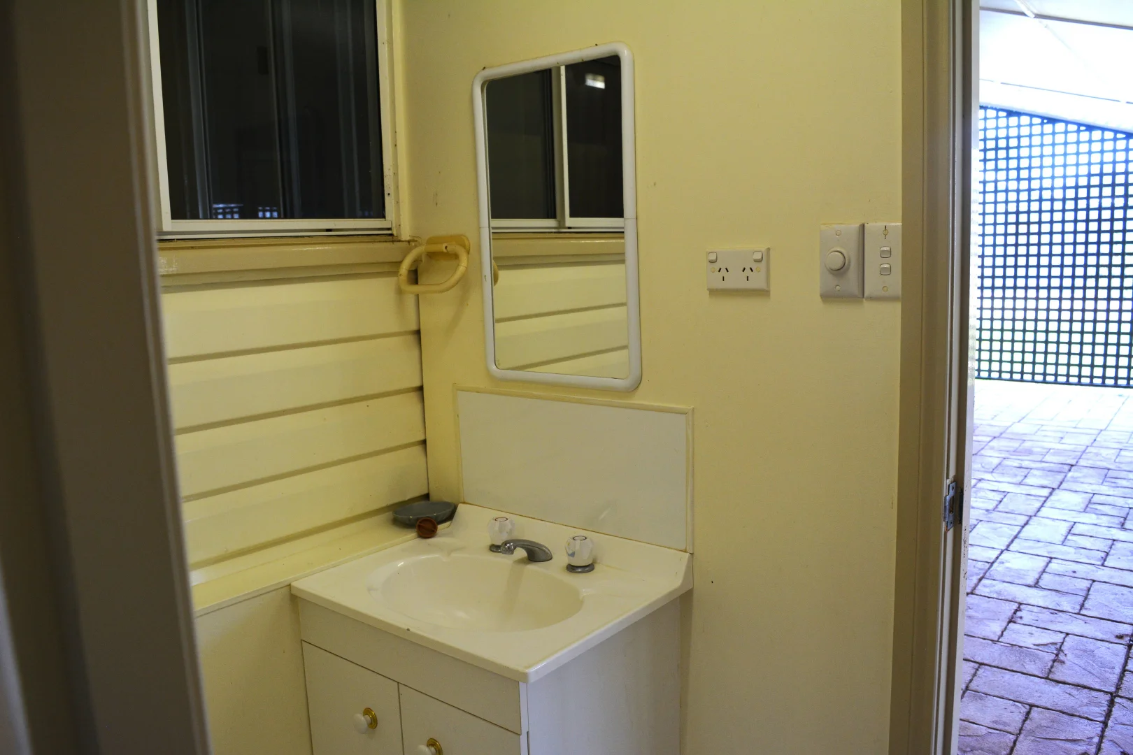 Additional image 15 of 23 Hawthorn Street, Blackall QLD 4472