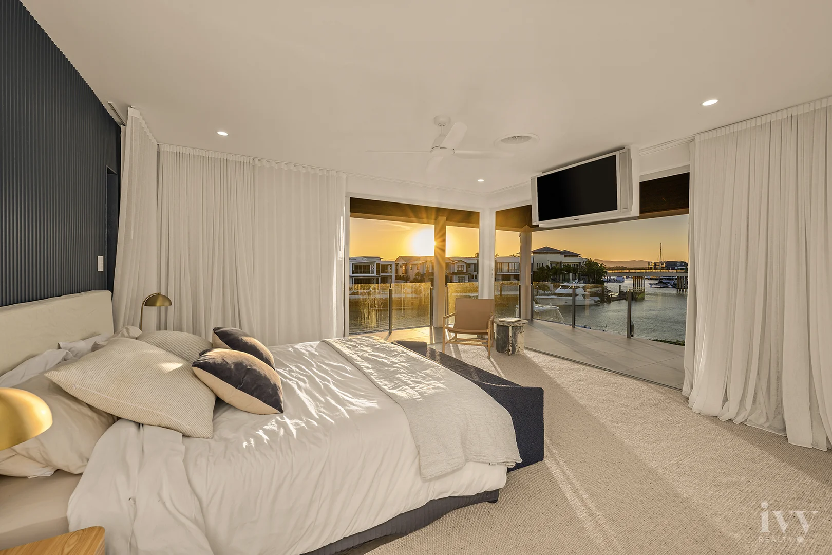 Additional image 19 of 78 Royal Albert Crescent, Sovereign Islands QLD 4216