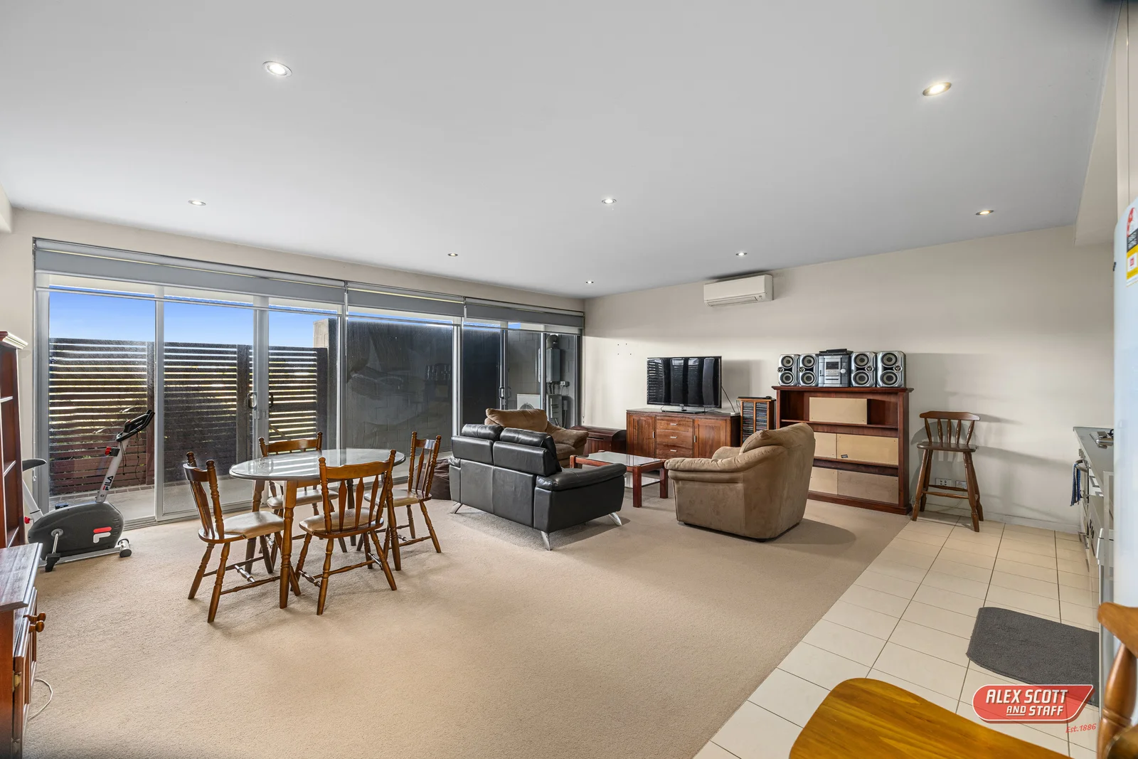 Additional image 6 of 3/3 Sapphire View, San Remo VIC 3925