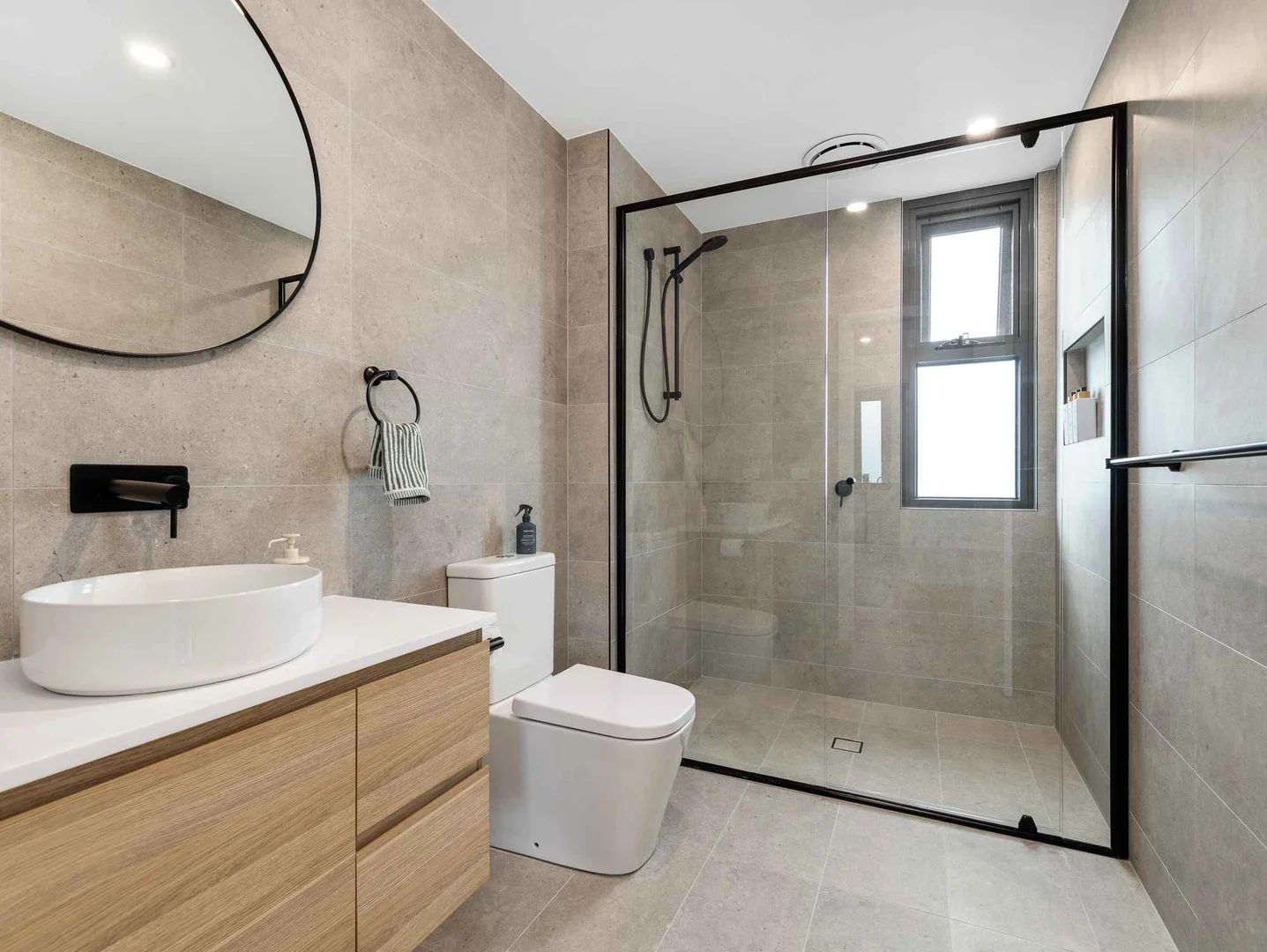 Additional image 11 of 1/2 Golf Links Drive, Batemans Bay NSW 2536