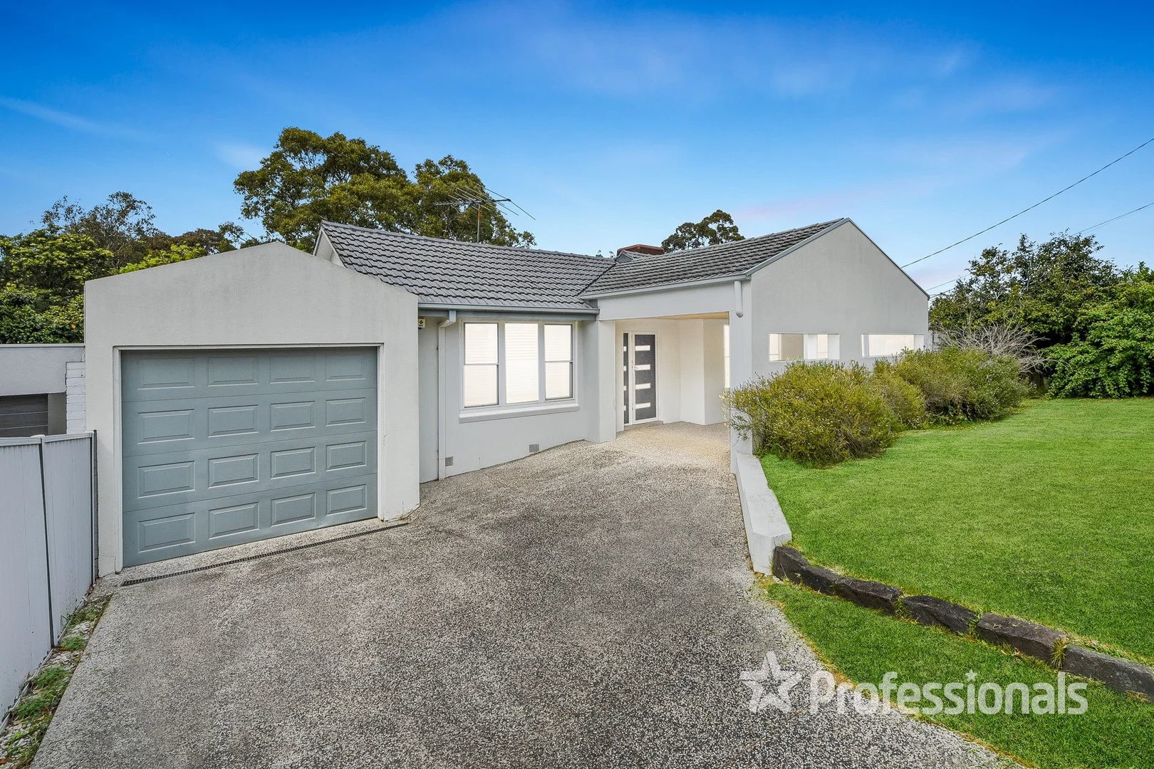 22 Falconer Street, Glen Waverley VIC 3150
