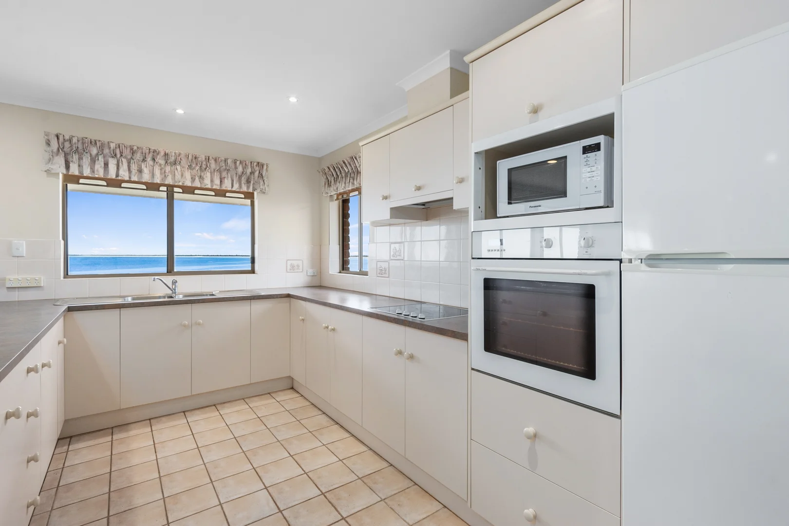 Additional image 9 of 16 Esplanade, Point Turton SA 5575