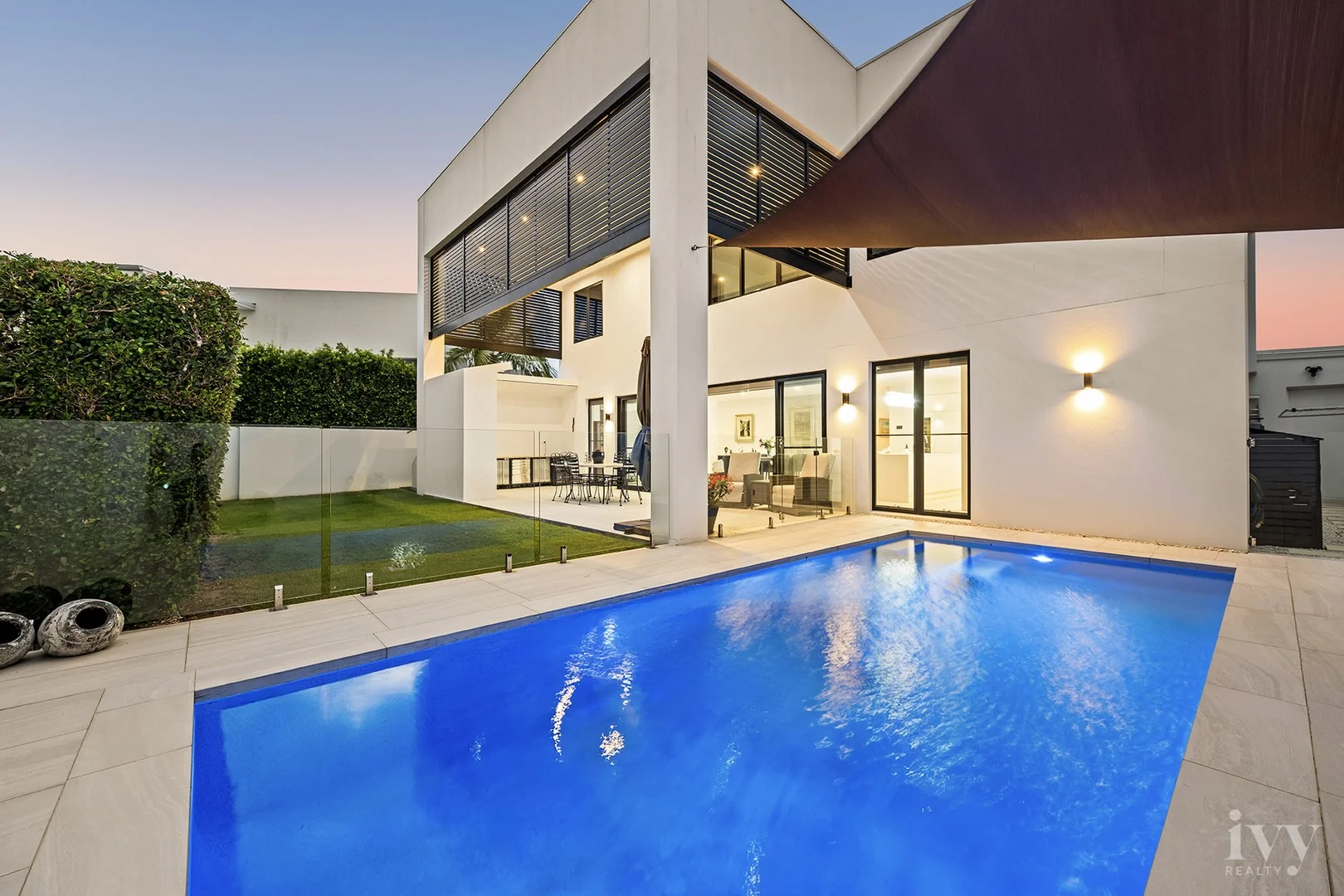 Additional image 2 of 10 Queen Guineveres Place, Sovereign Islands QLD 4216