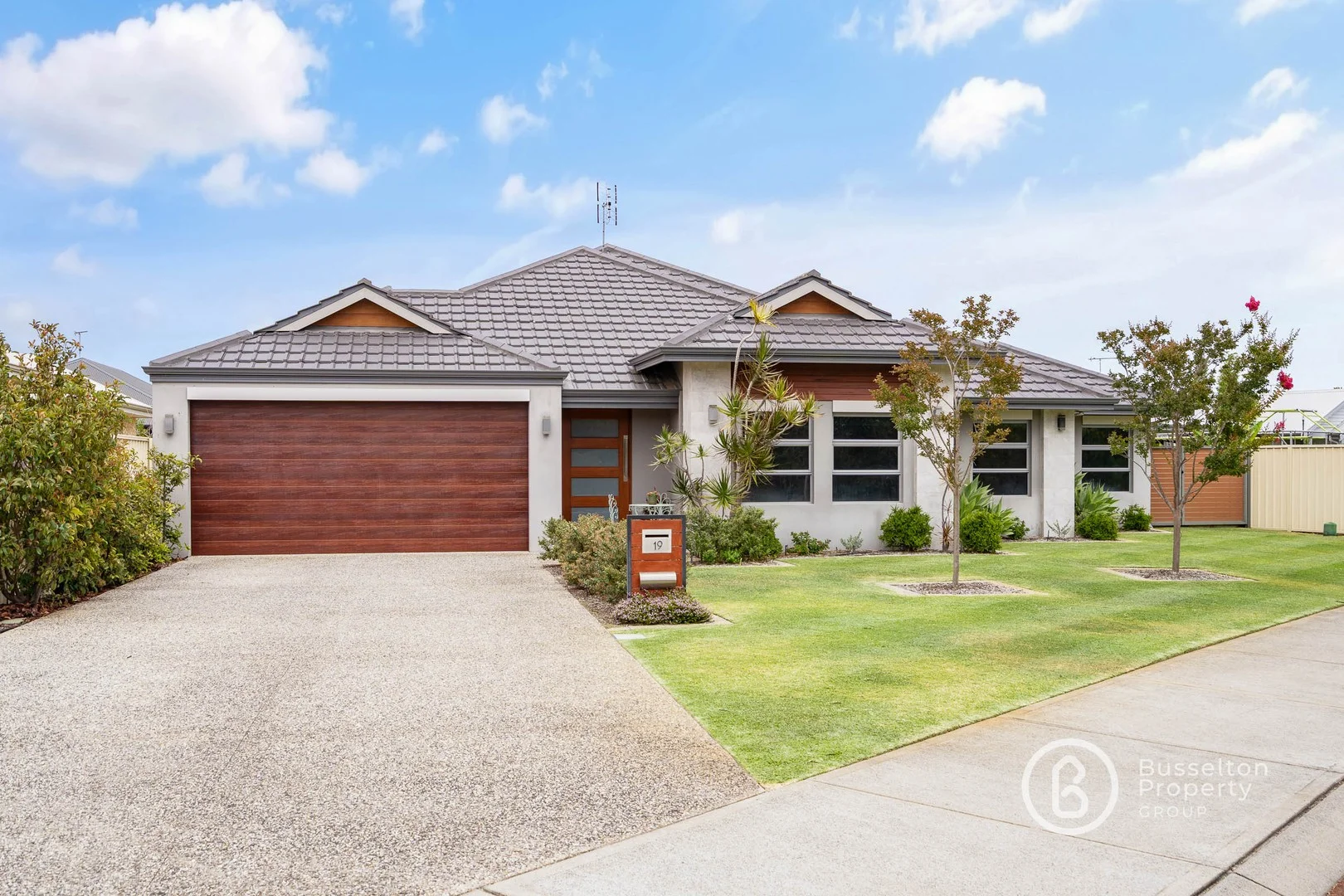 19 Smokebox Avenue, West Busselton WA 6280