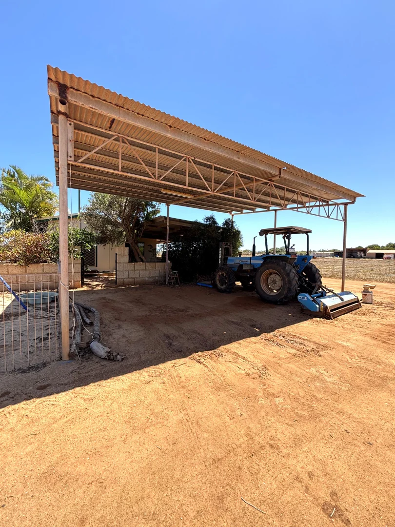 Additional image 36 of 563 & 561 Robinson Street, Carnarvon WA 6701