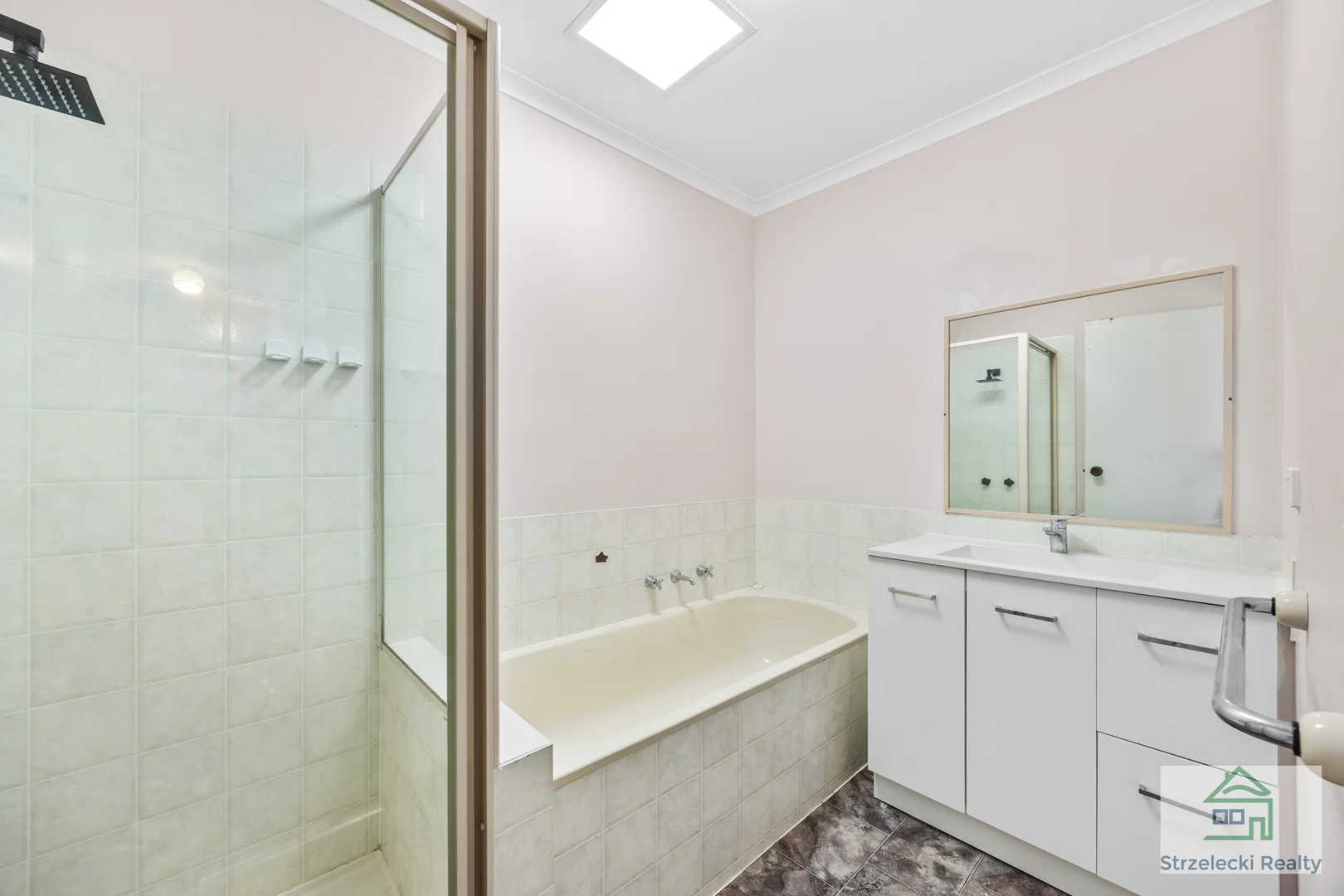 Additional image 5 of 2/36 Seven Mile Road, Trafalgar VIC 3824