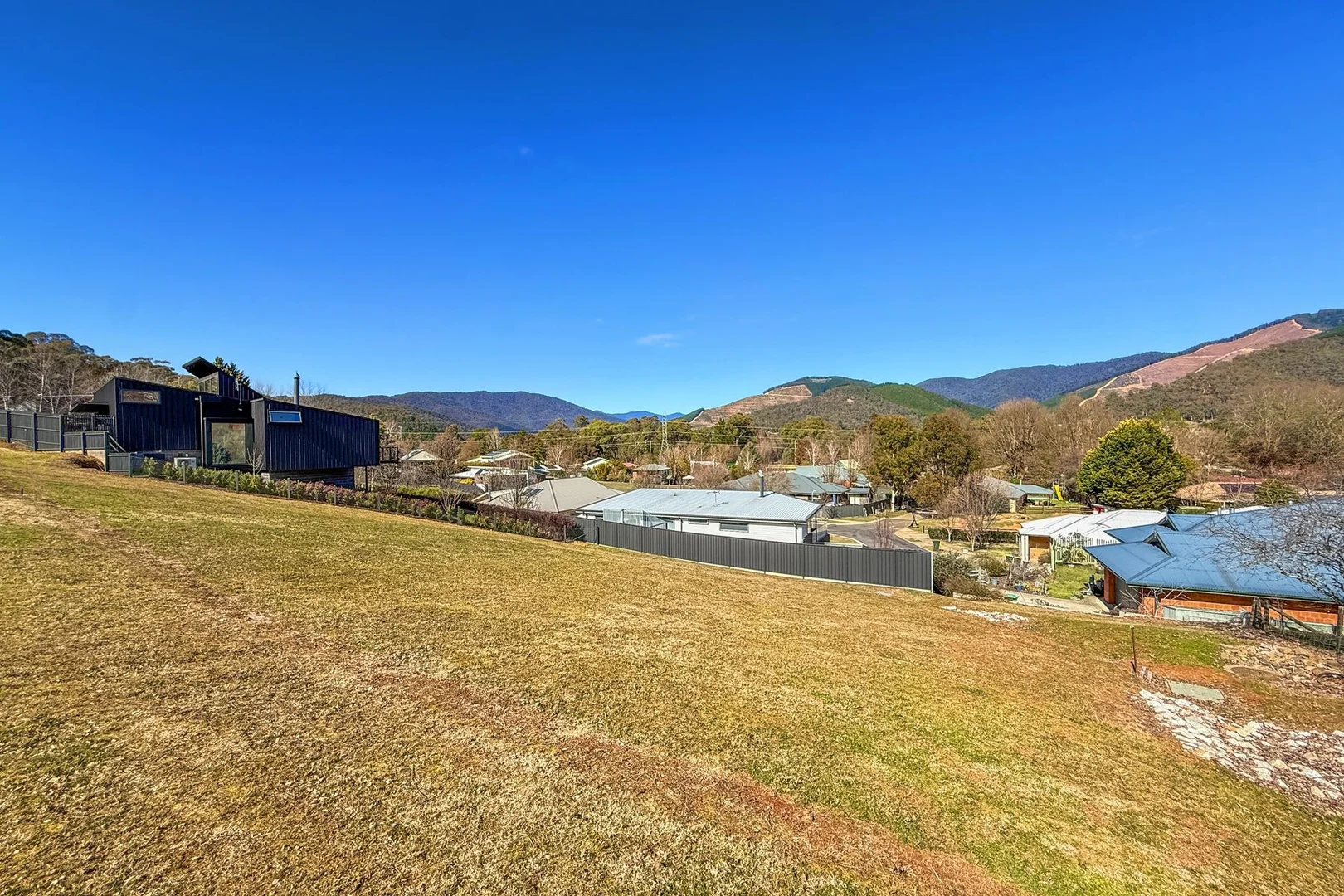 Additional image 10 of 13 Blue Hills Rise, Bright VIC 3741