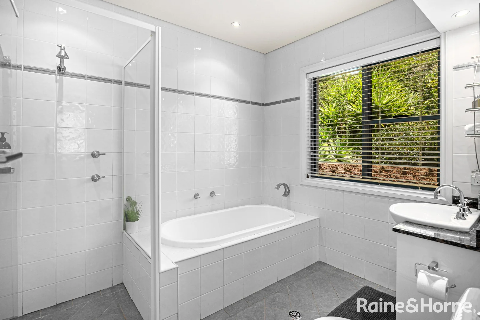 Additional image 30 of 57 Mitchell Parade, Mollymook Beach NSW 2539