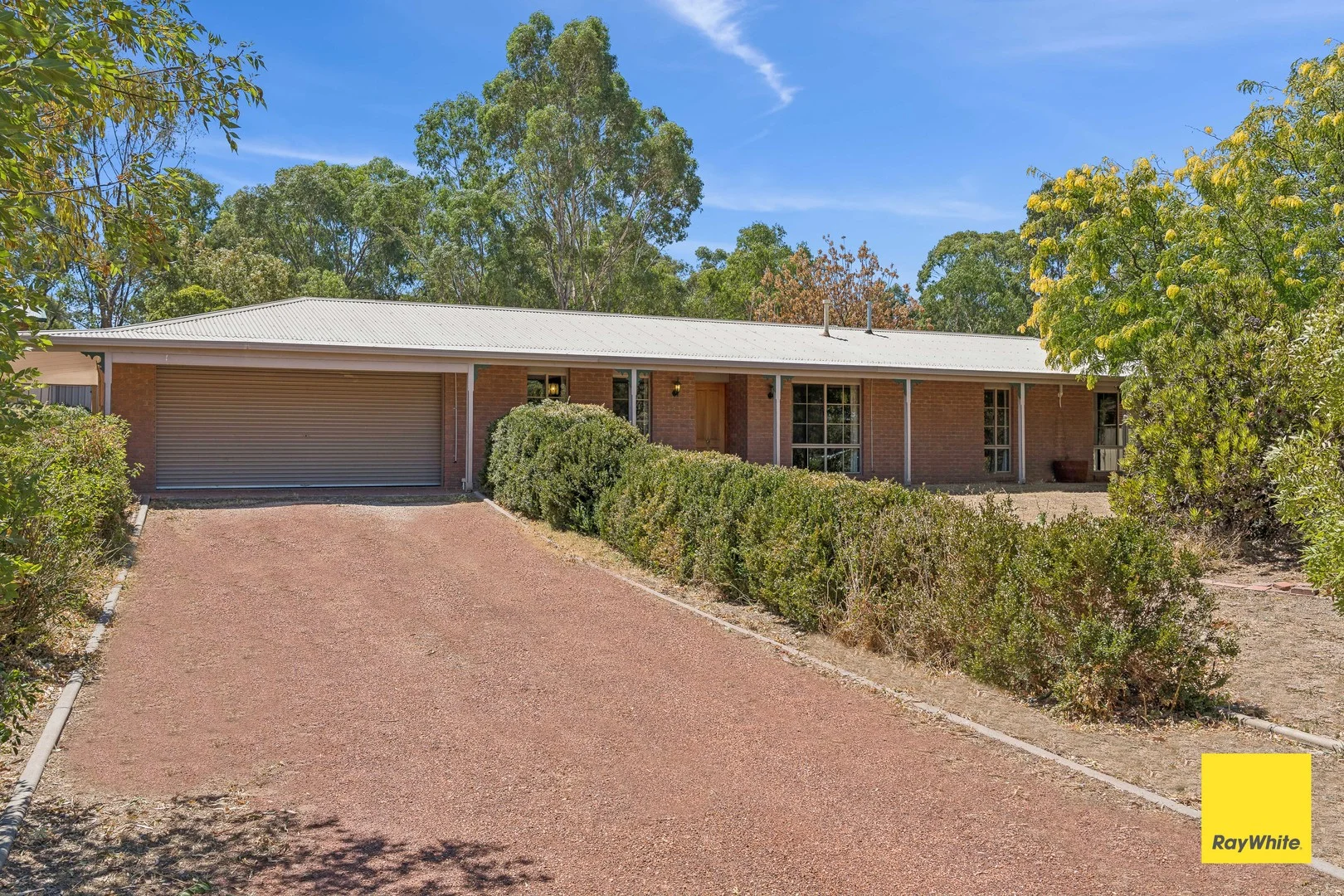 4 Pioneer Drive, Maiden Gully VIC 3551