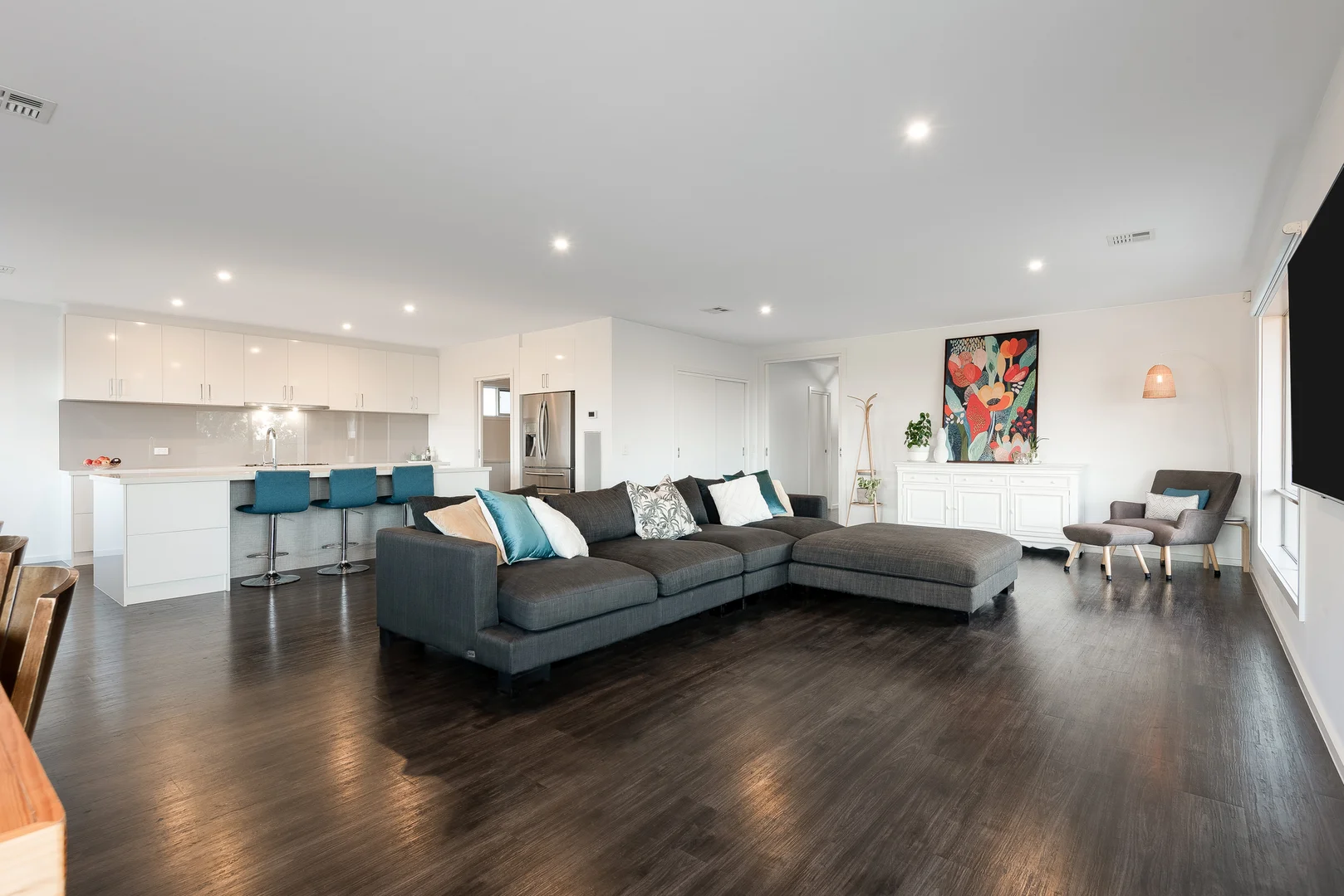 Additional image 2 of 3-5 Morena Street, Highton VIC 3216