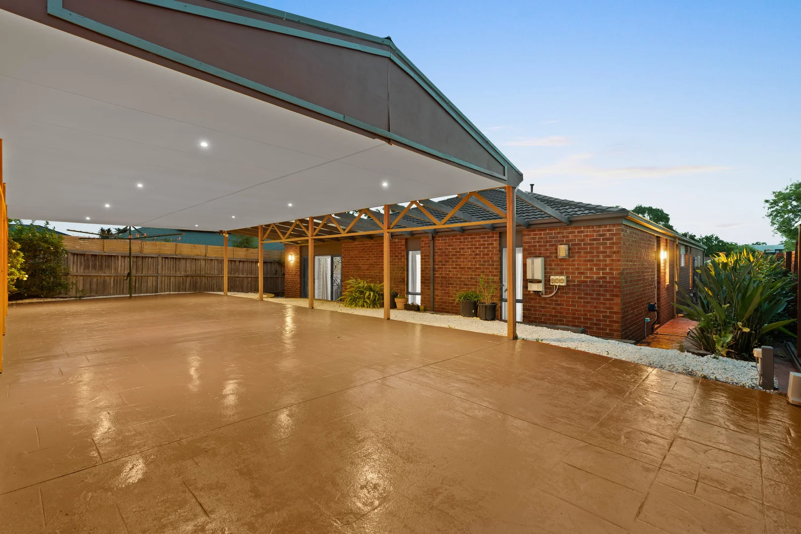 Additional image 16 of 4 Eucumbene Drive, Berwick VIC 3806